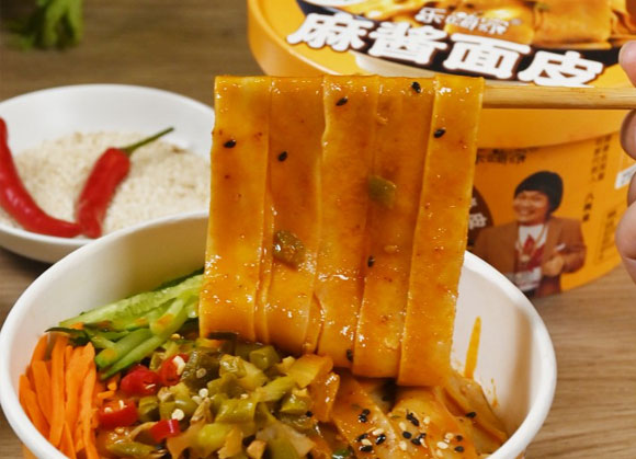 �˳Լ�һ����Ƥ�����u��Ƥ��